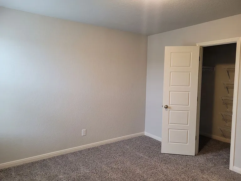 1936 Edelweiss Ave — Photo 20