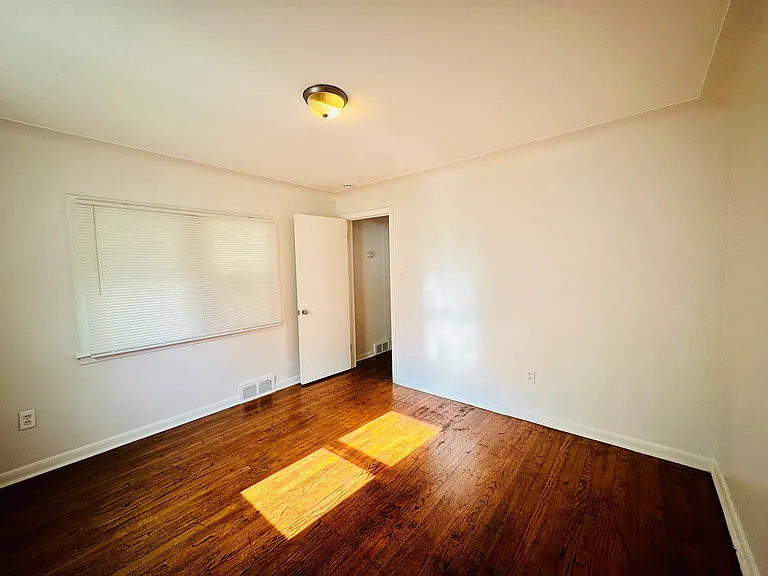 11026 Studebaker Ave — Photo 13