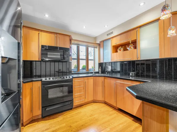 3821 Avenue S image 32 of 42