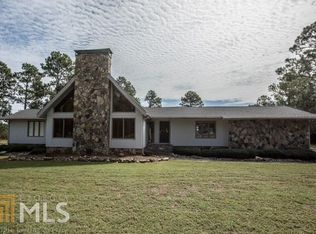 11556 White House Pkwy, Woodbury, GA 30293