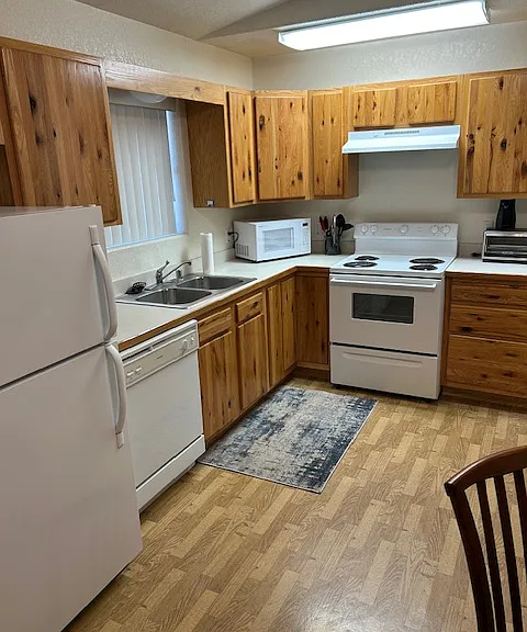 504 Sudderth Dr #2 — Photo 10