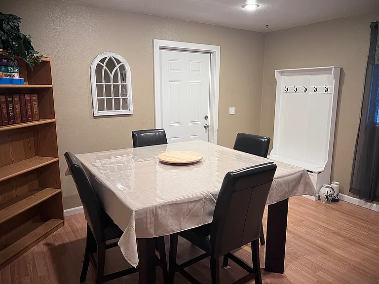 1661 Paint St #1 — Photo 9
