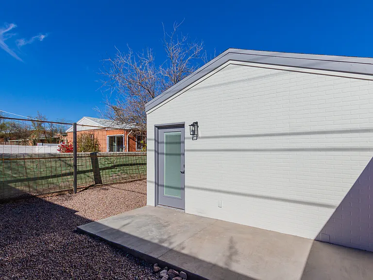 2238 E Grant Rd #2 — Photo 4