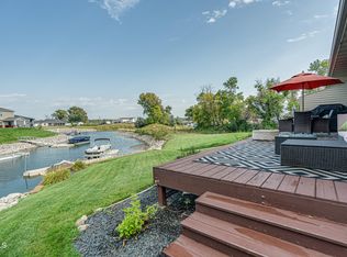 2312 Marina Rd SE, Mandan, ND 58554