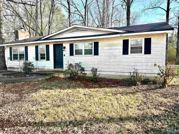 1001 Kay Dr SW, Jacksonville, AL 36265