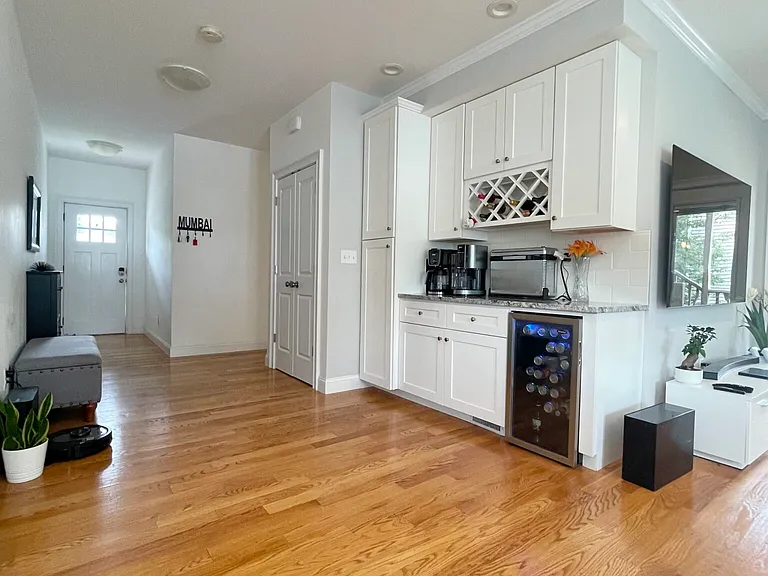 58 Starbird Ave #1 — Photo 4