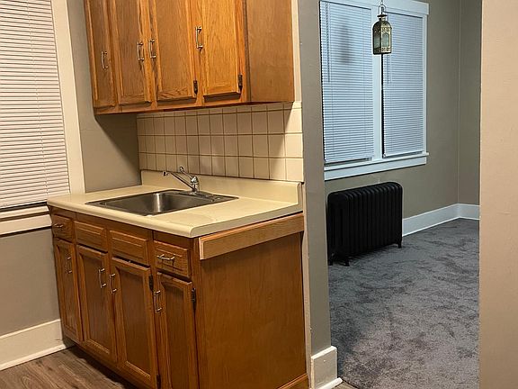 5th image of 2723 Brentwood Ave #1