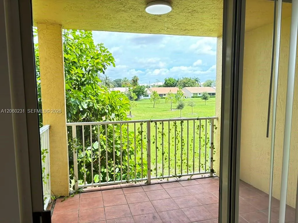 Addison Pointe At Boca Ra — Photo 4