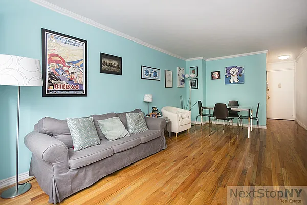 Sold by NextStopNY | media 10