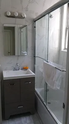 Rented by Halvatzis Realty | media 3