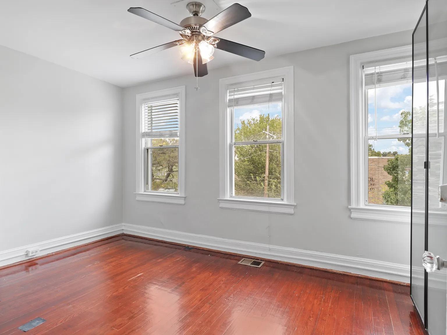 209 Douglas St NE (DC) - 1 — Photo 4