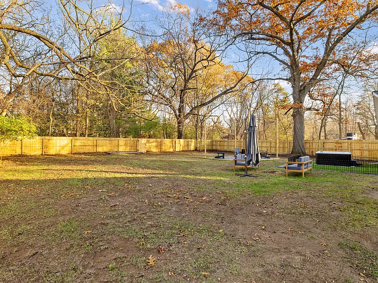 22182 Berg Rd — Photo 83