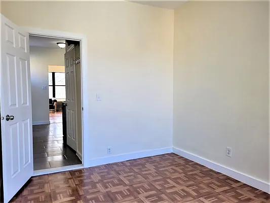 Rented by New York Residence | media 34