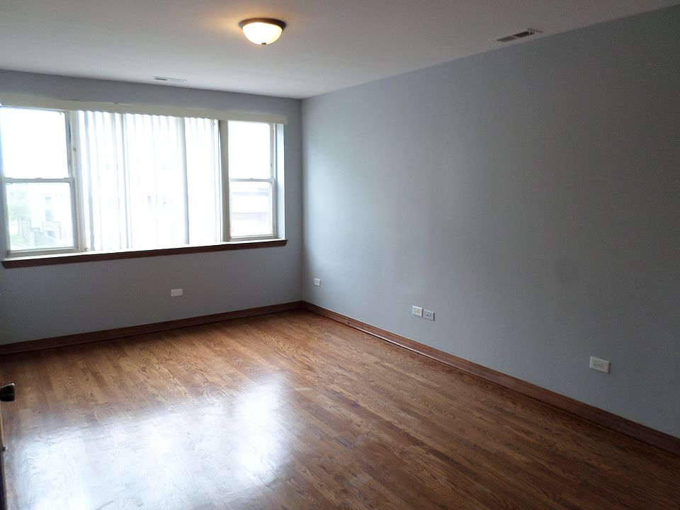 1st image of 1554 S Homan Ave Unit 3