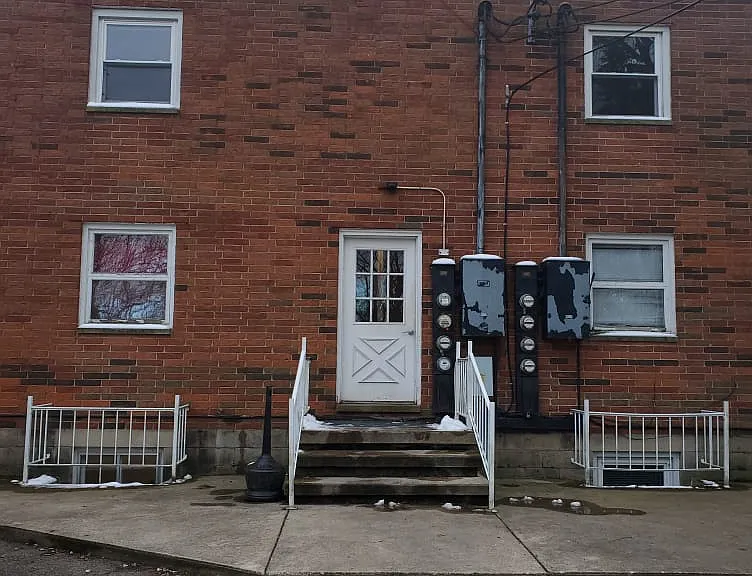 Rear of 130 E_12032020