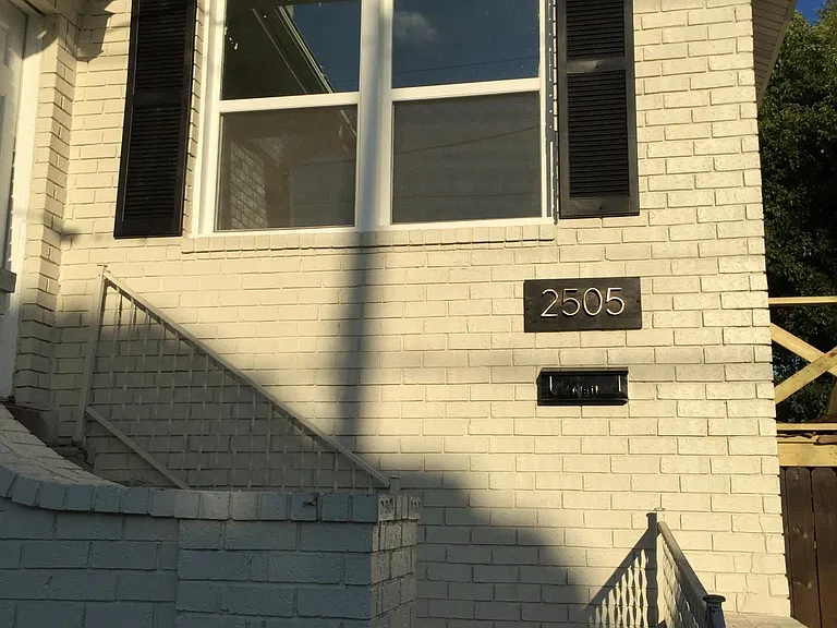 2505 Peniston St — Photo 21
