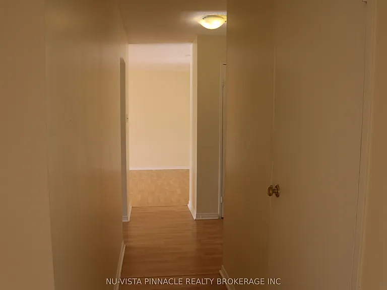 1600 Adelaide St N #704 — Photo 19
