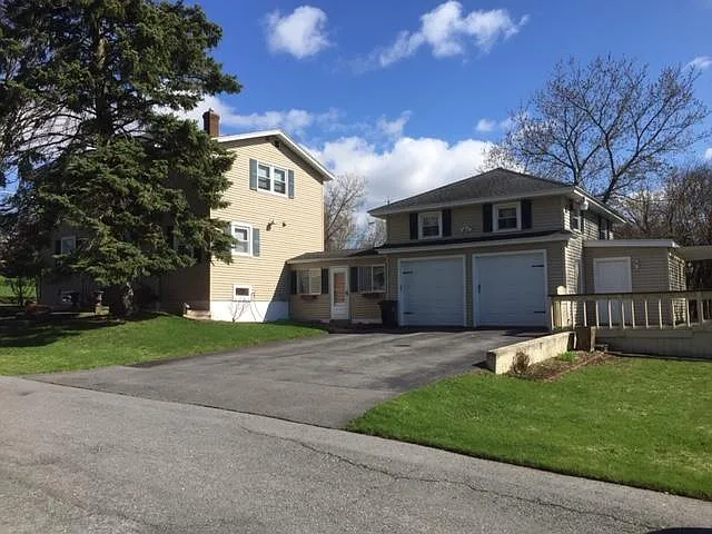 1502 Washington St — Photo 1