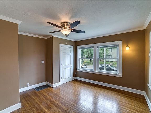 2nd image of 6389 Broadway St #B-a