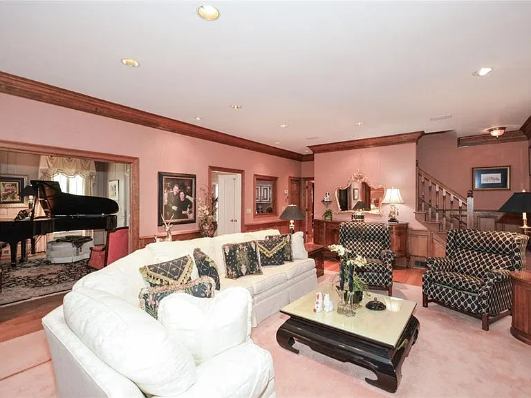 1640 Lazy River Ln — Photo 21