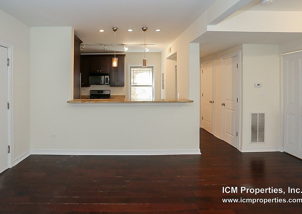 1st image of 3758 N Sheffield Ave Unit 1