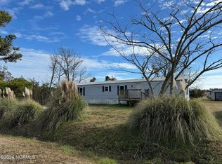 260 Firetower Rd, Beaufort, NC 28516