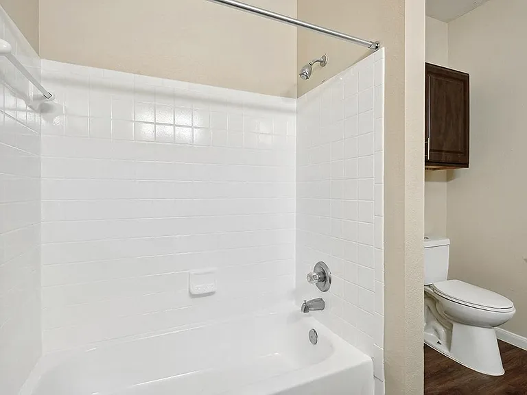 Fountains at Tidwell Apartments & The Enclave — Photo 16