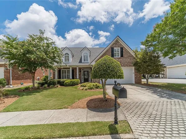 1065 Windsor Place Ct, Grayson, GA 30017