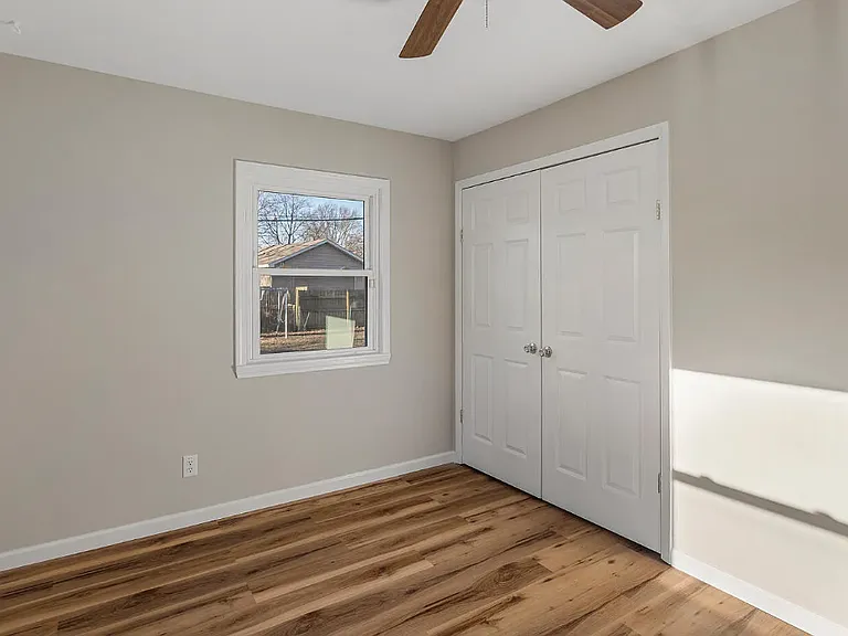 1902 Meadow Dr — Photo 18
