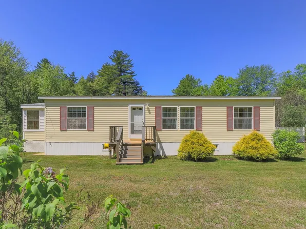 12 Mountain View Road, Deerfield, NH 03037