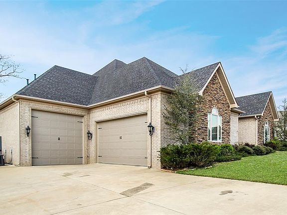 2nd image of 3006 Coldwater Dr