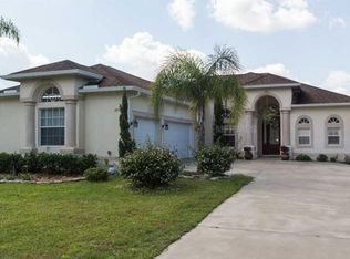 28708 Lindenhurst Dr, Zephyrhills, FL 33544
