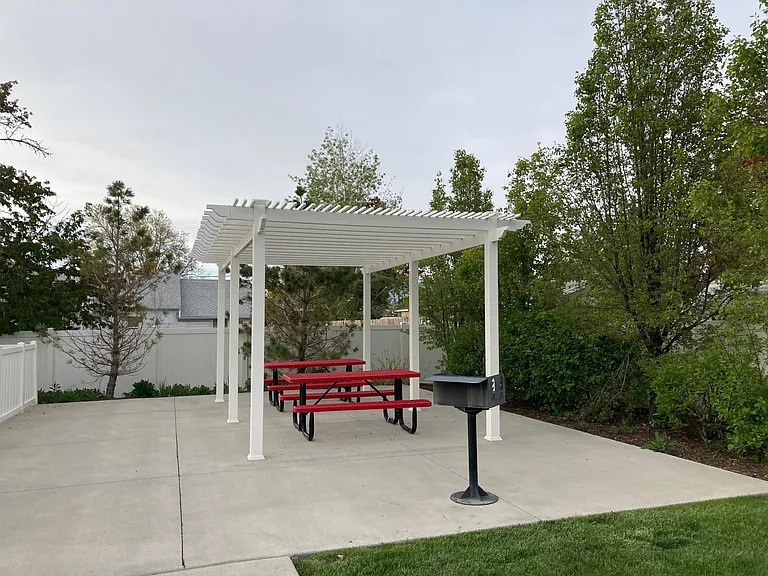 446 E Windy Garden Ln — Photo 16