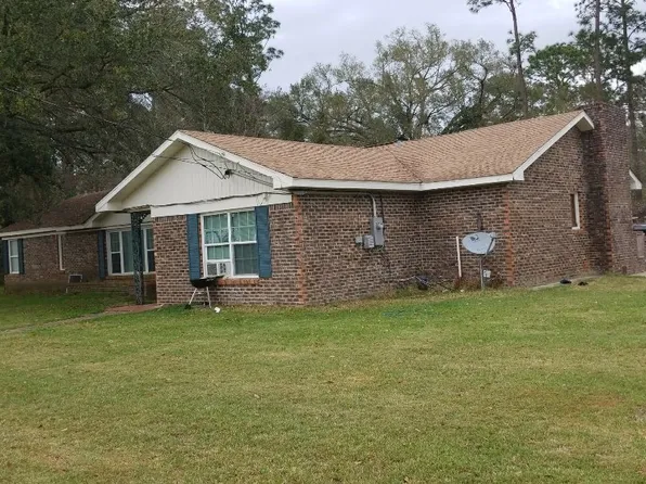 1002 N White Ave, Bay Minette, AL 36507