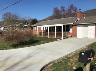 110 Osborne Farm Rd, Canton, NC 28716