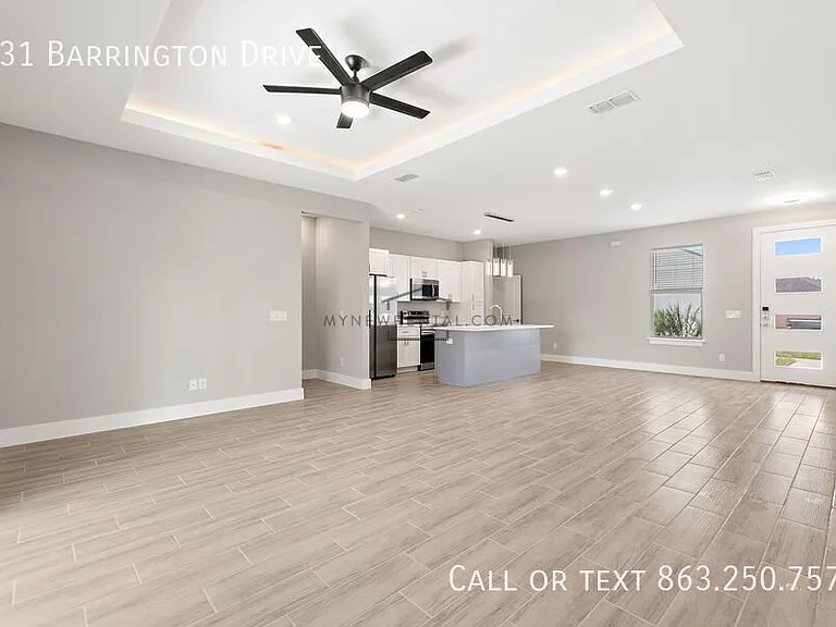 131 Barrington Dr — Photo 8