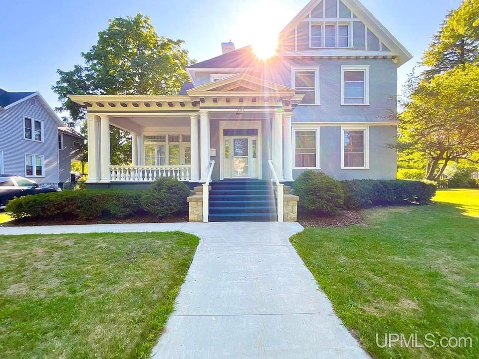 1515 7th St, Menominee, MI 49858 Zillow