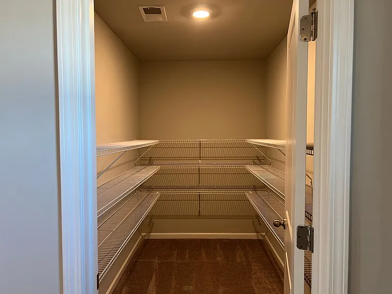 401 Tivoli Way — Photo 20