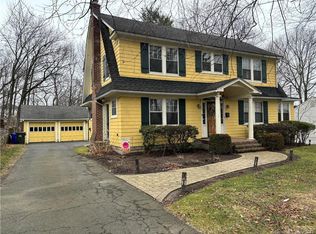 7 Lawncrest Rd, Danbury, CT 06810