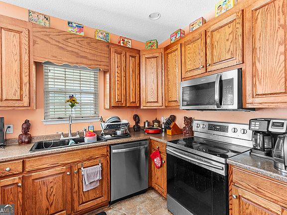 5th image of 3608 Joycliff Rd