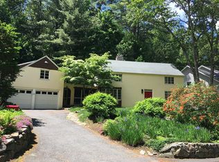 32 Colony Rd, Lexington, MA 02420