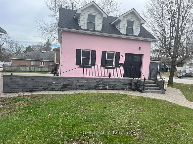 45 Major Mackenzie Dr E — Photo 1