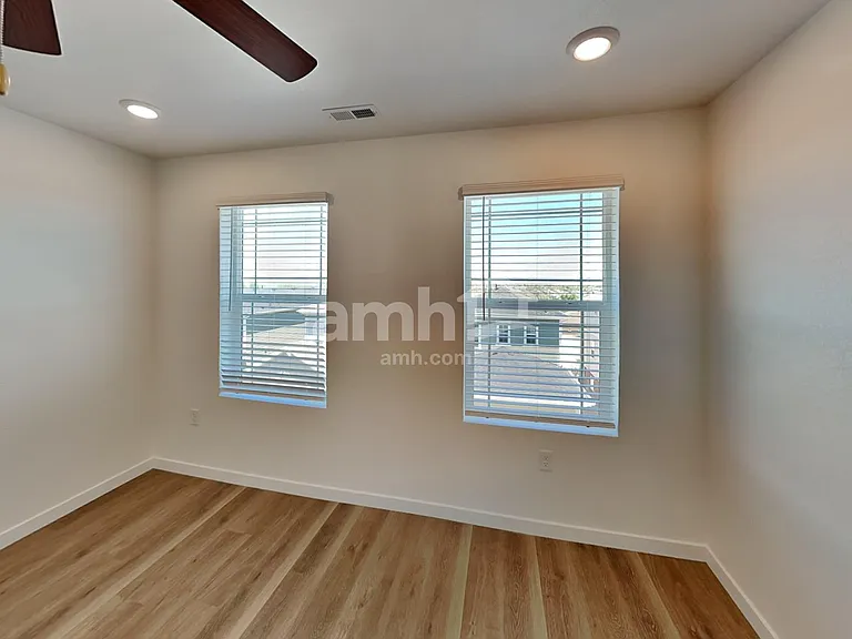 26199 E Calhoun Cir — Photo 7