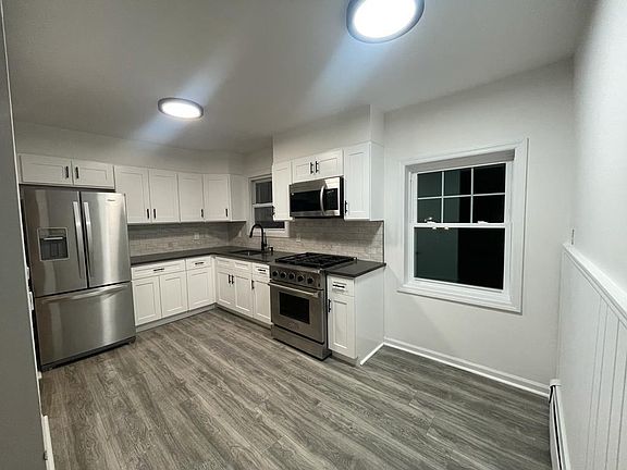 3rd image of 15813 87th St #2