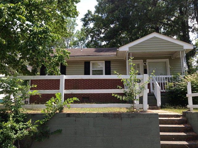 1st image of 504 Alvin St
