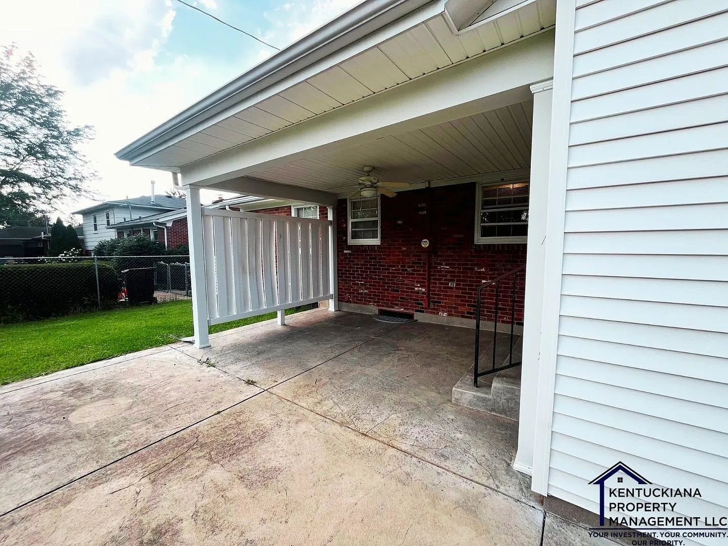 Beautiful East End Home in Rolling Hills Prime Louisville Location! — Photo 3