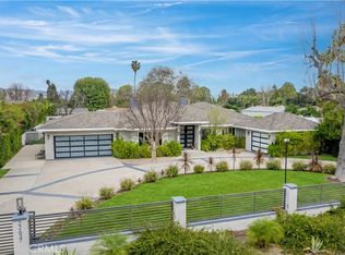 22637 Erwin St, Woodland Hills, CA 91367