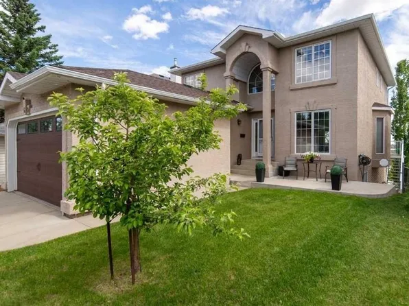 360 SW Hidden Ranch Cir NW, Calgary, AB T3A 5R3
