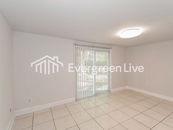 4th image of 2835 Belair Rd W