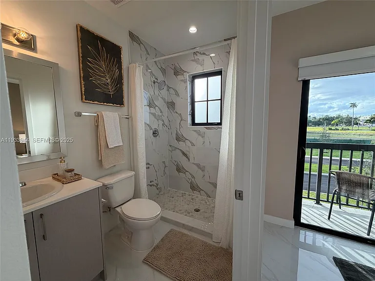 2306 E 4th Ave #303 — Photo 13
